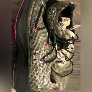 OFF WHITE Nike Cleats